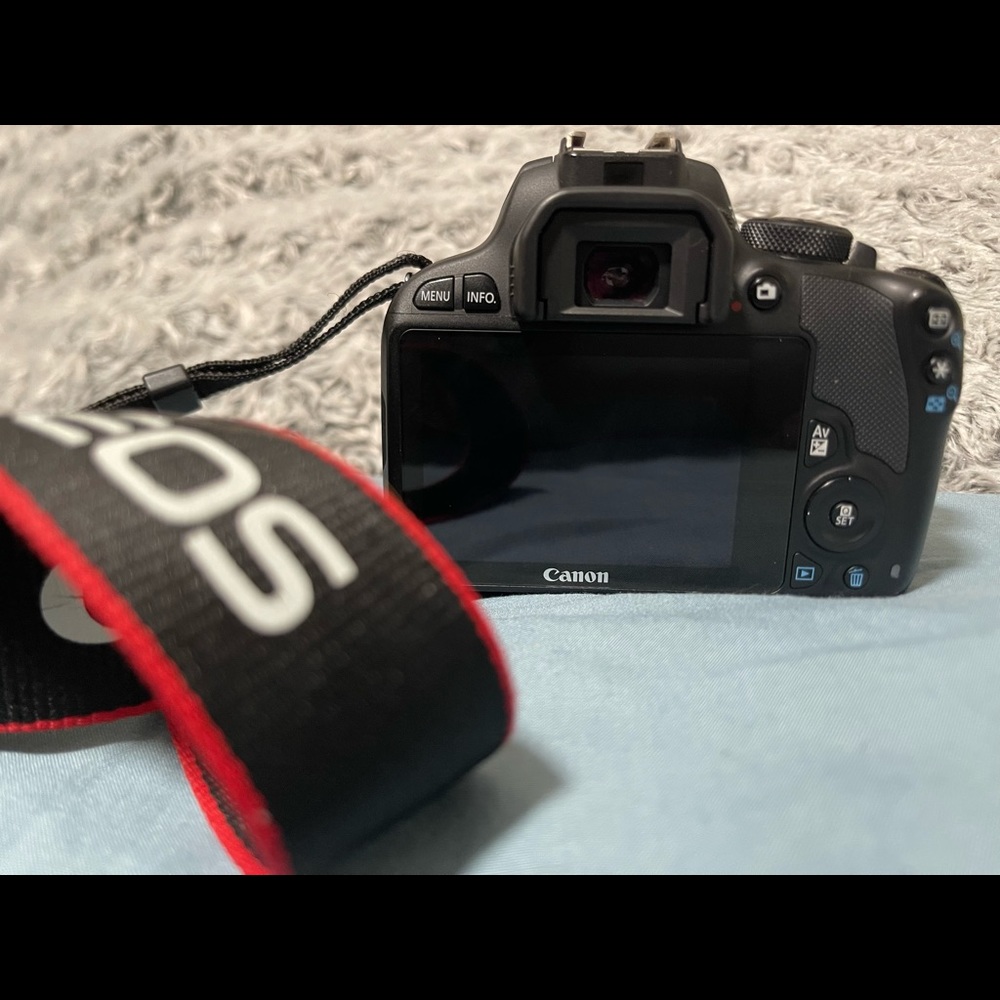 Canon eos SL1